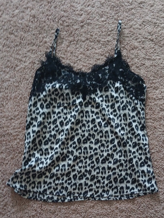Vine And Love Tops - Leopard Print Lace-Trim Cami in Black and White